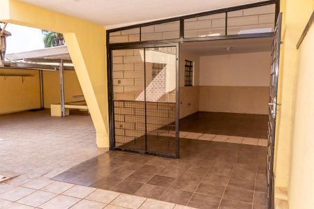Casa para alugar com 360m², 3 quartos e 8 vagasGaragem 