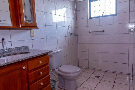 Casa para alugar com 360m², 3 quartos e 8 vagasBanheiro Suíte 