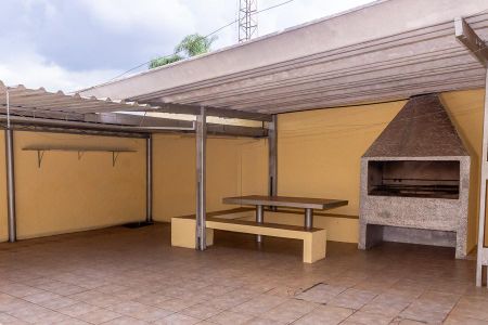 Casa para alugar com 360m², 3 quartos e 8 vagasQuintal com área de churrasco