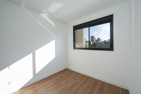 Apartamento à venda com 106m², 2 quartos e 2 vagasQUARTO2