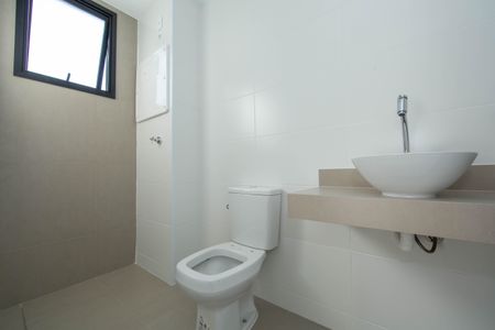 Apartamento à venda com 62m², 2 quartos e 2 vagasBANHEIRO2