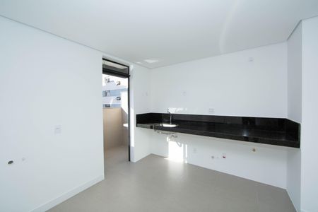 Apartamento à venda com 62m², 2 quartos e 2 vagasCOZINHA