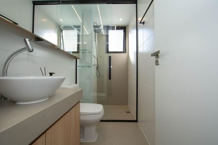 Apartamento à venda com 62m², 2 quartos e 2 vagasBANHEIRO1