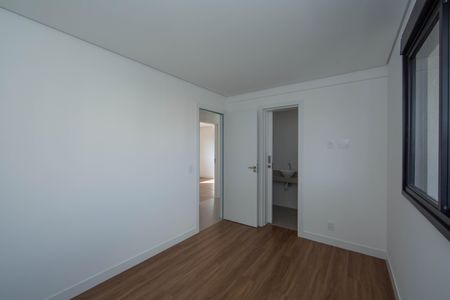Apartamento à venda com 127m², 3 quartos e 3 vagasQUARTO2