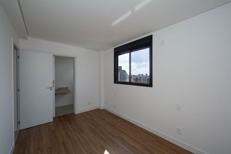 Apartamento à venda com 187m², 4 quartos e 3 vagasQUARTO2