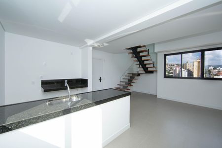 Apartamento à venda com 187m², 4 quartos e 3 vagasCOZINHA