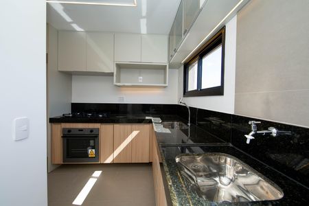 Cozinha de apartamento à venda com 2 quartos, 64m² em Grajaú, Belo Horizonte