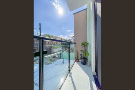 Sacada de casa à venda com 2 quartos, 64m² em Bela Vista, Osasco