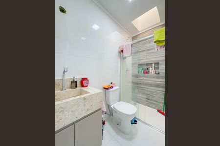 Casa à venda com 64m², 2 quartos e 1 vaga Casa à venda com 64m², 2 quartos e 1 vagaBanheiro