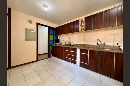 Apartamento à venda com 184m², 3 quartos e 1 vagaCozinha