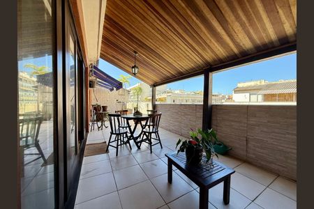 Apartamento à venda com 184m², 3 quartos e 1 vagaÁrea externa