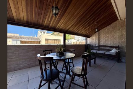 Apartamento à venda com 184m², 3 quartos e 1 vagaÁrea externa