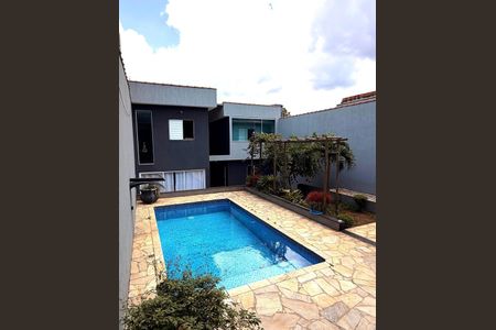 Casa à venda com 300m², 4 quartos e 3 vagasLazer