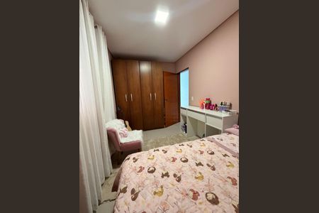 Casa à venda com 300m², 4 quartos e 3 vagasQuarto