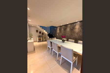 Sala de Jantar de casa para alugar com 4 quartos, 300m² em Rio Bonito, São Paulo