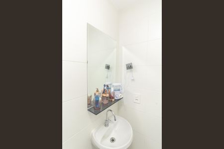 Apartamento à venda com 75m², 2 quartos e sem vaga Apartamento à venda com 75m², 2 quartos e sem vagaBanheiro