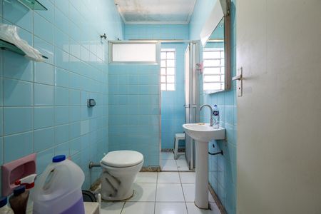 Banheiro de casa à venda com 3 quartos, 180m² em Vila Alexandria, São Paulo