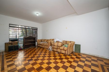 Sala de estar de casa à venda com 3 quartos, 180m² em Vila Alexandria, São Paulo