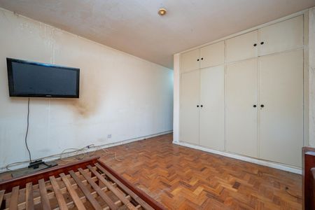 Suíte de casa à venda com 3 quartos, 180m² em Vila Alexandria, São Paulo