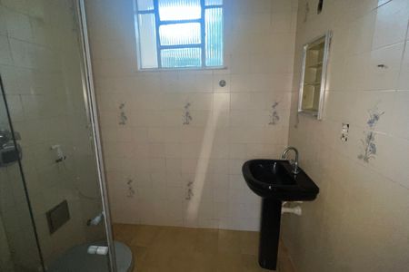 Casa para alugar com 200m², 2 quartos e 2 vagasBanheiro