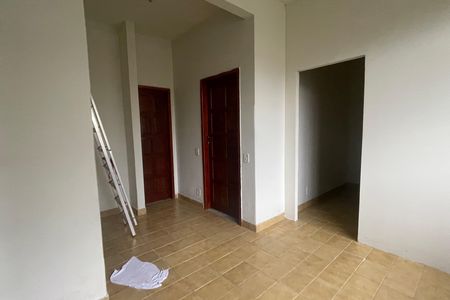 Casa para alugar com 200m², 2 quartos e 2 vagasSala