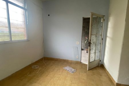 Casa para alugar com 200m², 2 quartos e 2 vagasSala