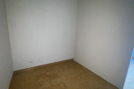 Casa para alugar com 200m², 2 quartos e 2 vagasQuarto
