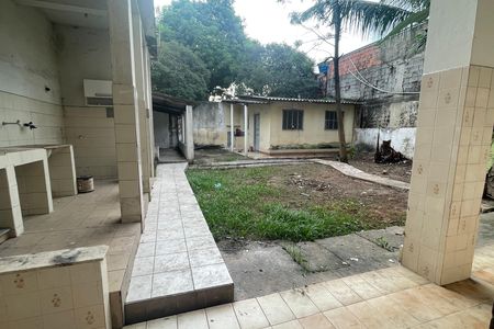 Casa para alugar com 200m², 2 quartos e 2 vagasQuintal