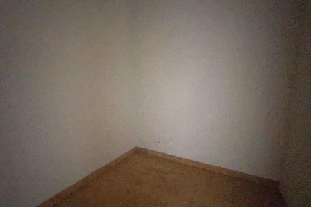 Casa para alugar com 200m², 2 quartos e 2 vagasQuarto