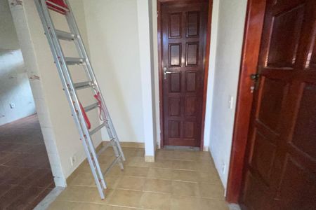 Casa para alugar com 200m², 2 quartos e 2 vagasCorredor