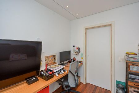 Casa à venda com 205m², 4 quartos e 3 vagasQuarto 1