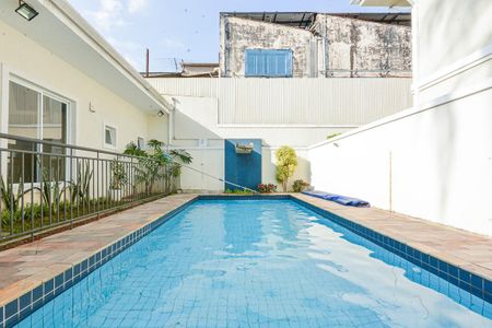 Casa à venda com 205m², 4 quartos e 3 vagasÁrea comum - Piscina