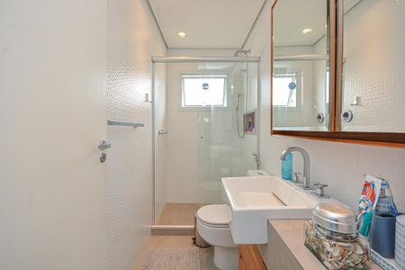 Casa à venda com 205m², 4 quartos e 3 vagasBanheiro