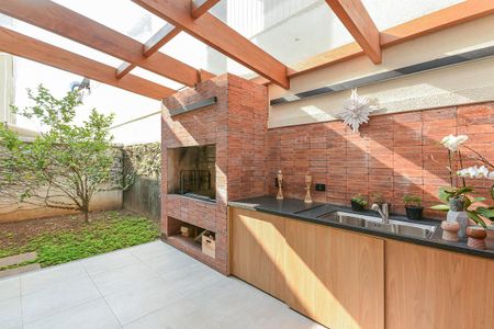 Casa à venda com 205m², 4 quartos e 3 vagasChurrasqueira