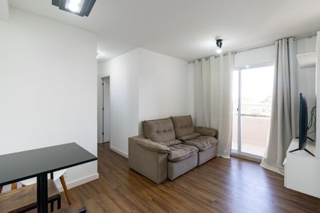 Sala  de apartamento para alugar com 2 quartos, 50m² em Vila Fachini, São Paulo