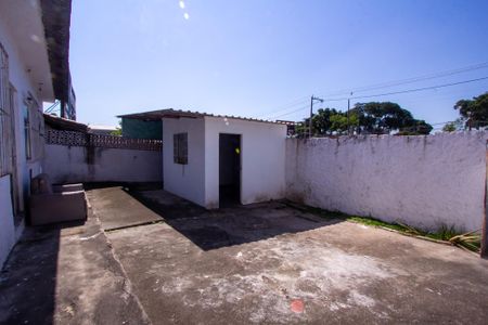 Casa para alugar com 60m², 3 quartos e 1 vagaQuintal