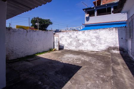 Casa para alugar com 60m², 3 quartos e 1 vagaQuintal