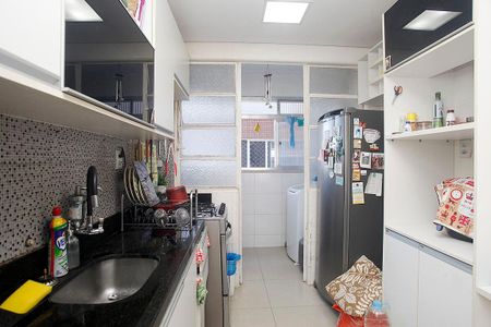 Apartamento à venda com 92m², 2 quartos e 1 vagaCozinha