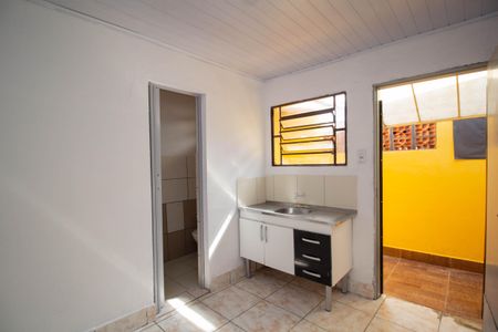 Cozinha de casa para alugar com 1 quarto, 50m² em Jardim Vista Linda, São Paulo