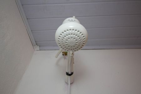 Banheiro de casa para alugar com 1 quarto, 50m² em Jardim Vista Linda, São Paulo