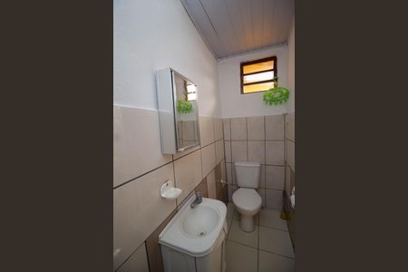 Banheiro de casa para alugar com 1 quarto, 50m² em Jardim Vista Linda, São Paulo