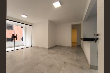 Apartamento à venda com 75m², 3 quartos e 2 vagas Apartamento à venda com 75m², 3 quartos e 2 vagasSala/cozinha