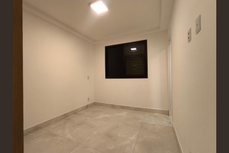Apartamento à venda com 75m², 3 quartos e 2 vagas Apartamento à venda com 75m², 3 quartos e 2 vagasSuíte