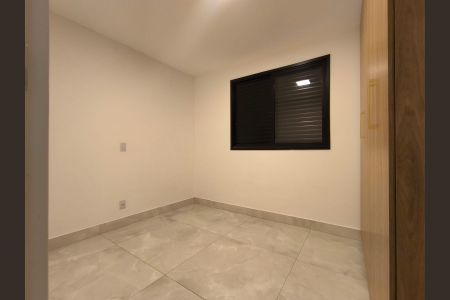 Apartamento à venda com 75m², 3 quartos e 2 vagas Apartamento à venda com 75m², 3 quartos e 2 vagasSuíte