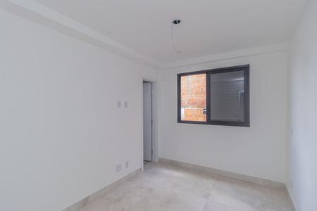 Apartamento à venda com 75m², 3 quartos e 2 vagas Apartamento à venda com 75m², 3 quartos e 2 vagasQuarto