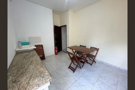 Cozinha de kitnet/studio para alugar com 1 quarto, 30m² em Jardim das Industrias, São José dos Campos