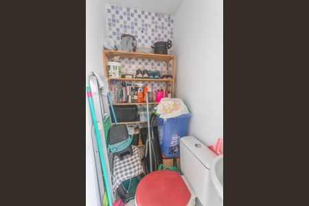 Apartamento à venda com 72m², 2 quartos e 1 vagaBanheiro de serviço 