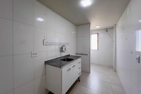 Apartamento para alugar com 63m², 2 quartos e 1 vagaCozinha e área de serviço 