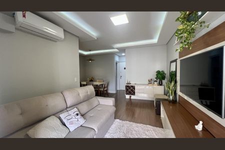 Apartamento à venda com 72m², 2 quartos e 1 vagaSala