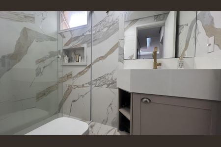 Apartamento à venda com 72m², 2 quartos e 1 vagaBanheiro 